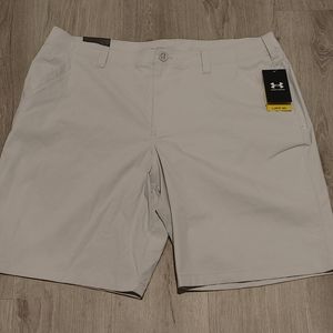 Under Armour UA Men's FISH HUNTER Storm 10-inch City Khaki Casual Shorts 1304648
